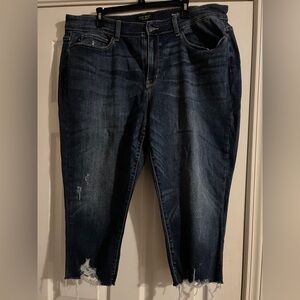 Judy Blue Distressed Dark Wash Cropped Jeans